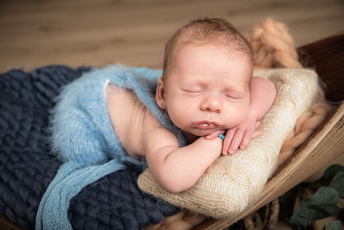 Neugebornenshooting_Babyblue
